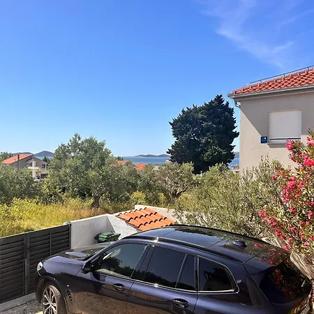 Mirta Holiday home *