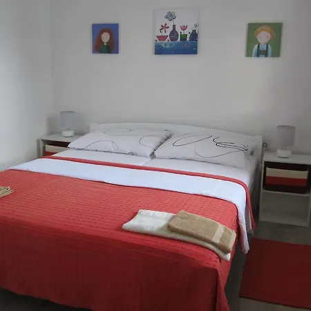 Holiday home Mirta *