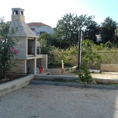 Mirta Ferienhaus Pakoštane