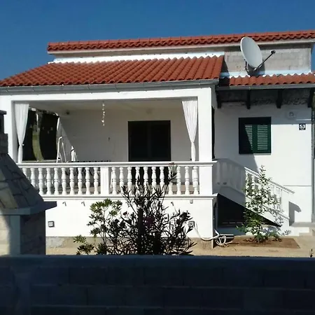 Mirta Holiday home *