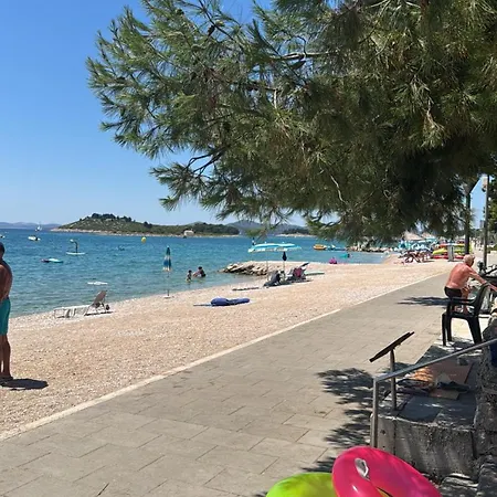 Holiday home Mirta